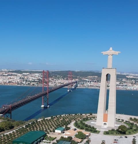 Lissabon: Cristo Rei und Brücke des 25. April