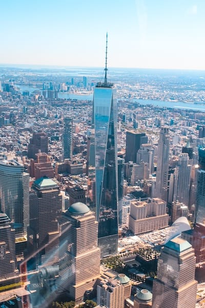 New York: Heliflug zum One World Trade Center
